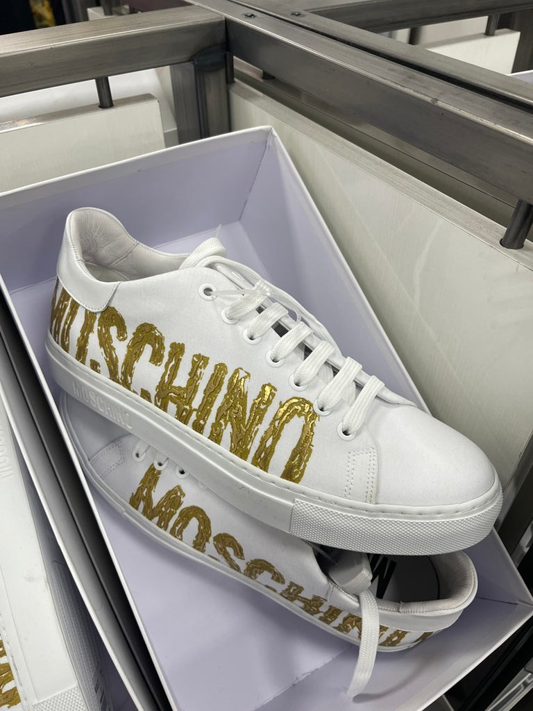 Moschino  Sneaker Unisex White - ShopShops