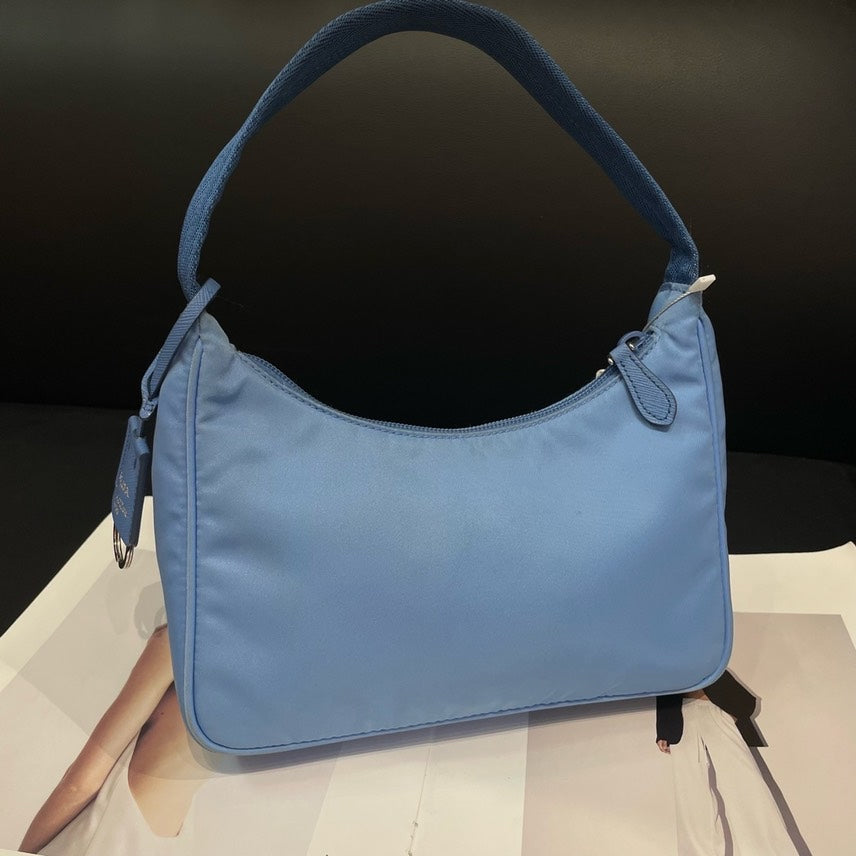 Preloved Prada Hobo Bag 9557 - ShopShops