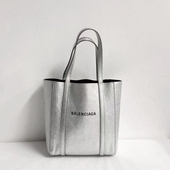 PreLoved Balenciaga Tote Bag - ShopShops