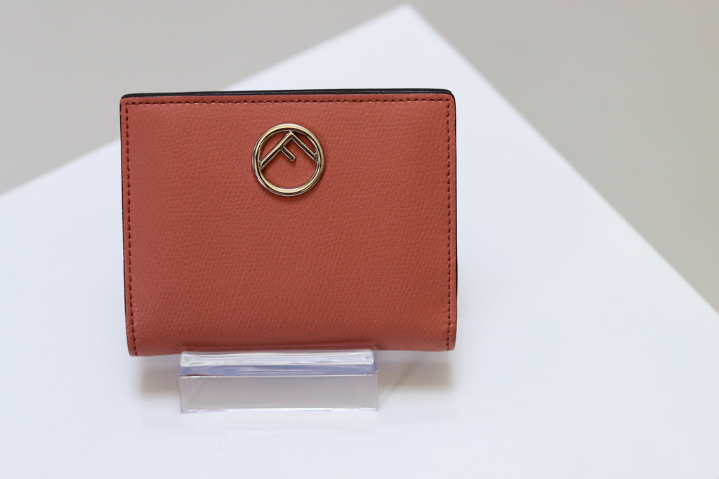 B8-20_Preloved Fendi Leather Wallet 639N13 - ShopShops