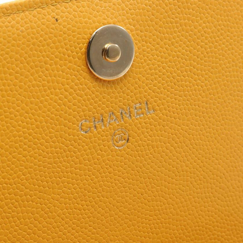 Chanel Matelasse Chain Shoulder Bag Caviar Skin Yellow Gold Hardware 880183 - ShopShops