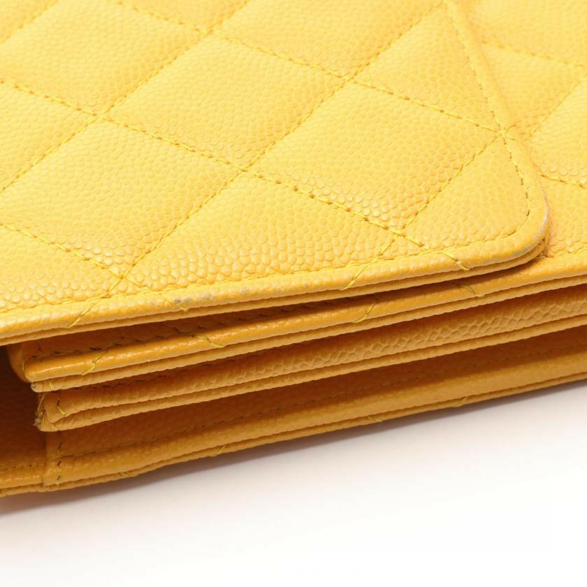 Chanel Matelasse Chain Shoulder Bag Caviar Skin Yellow Gold Hardware 880183 - ShopShops